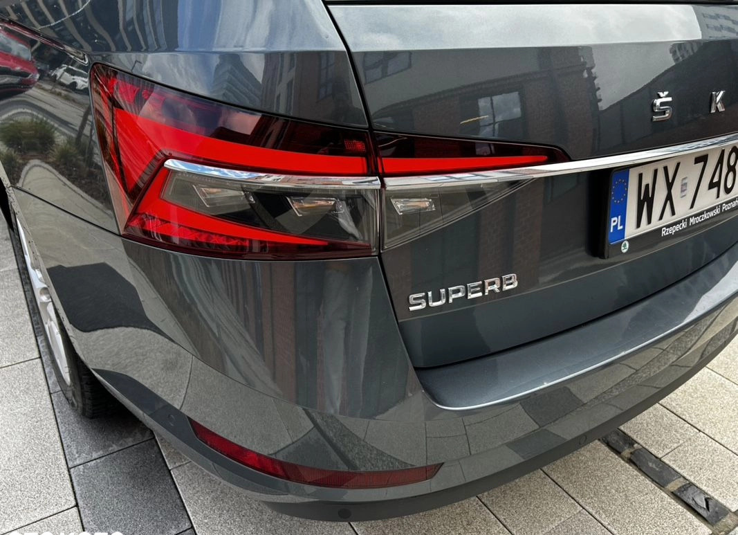 Skoda Superb cena 104900 przebieg: 144000, rok produkcji 2020 z Kraków małe 667